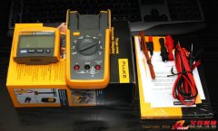 Fluke 233 數(shù)字萬用表(真有效值、遠程控制、顯示分離)